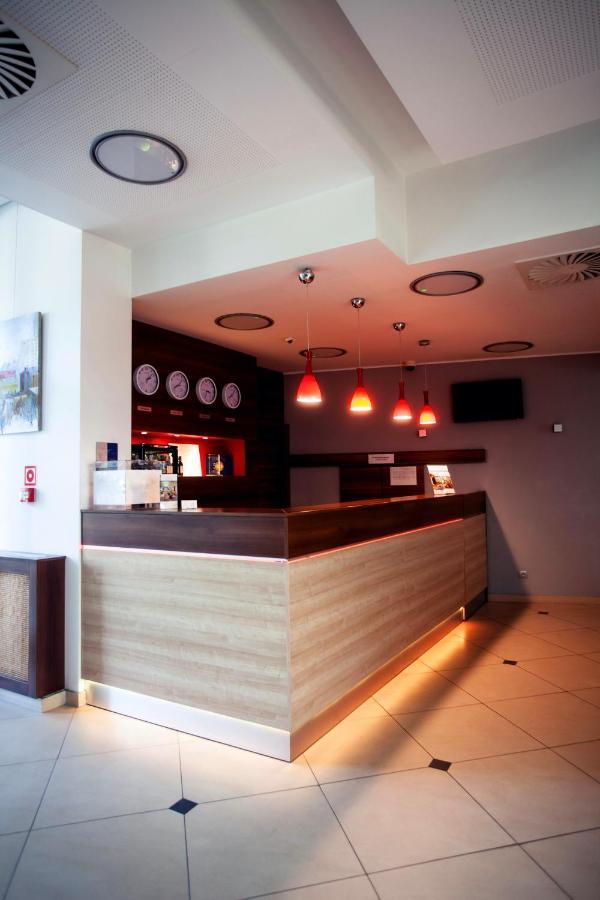 Hotel Poleczki Warsaw Airport Luaran gambar