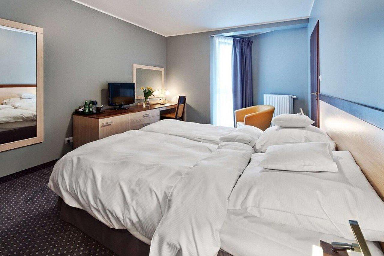 Hotel Poleczki Warsaw Airport Luaran gambar