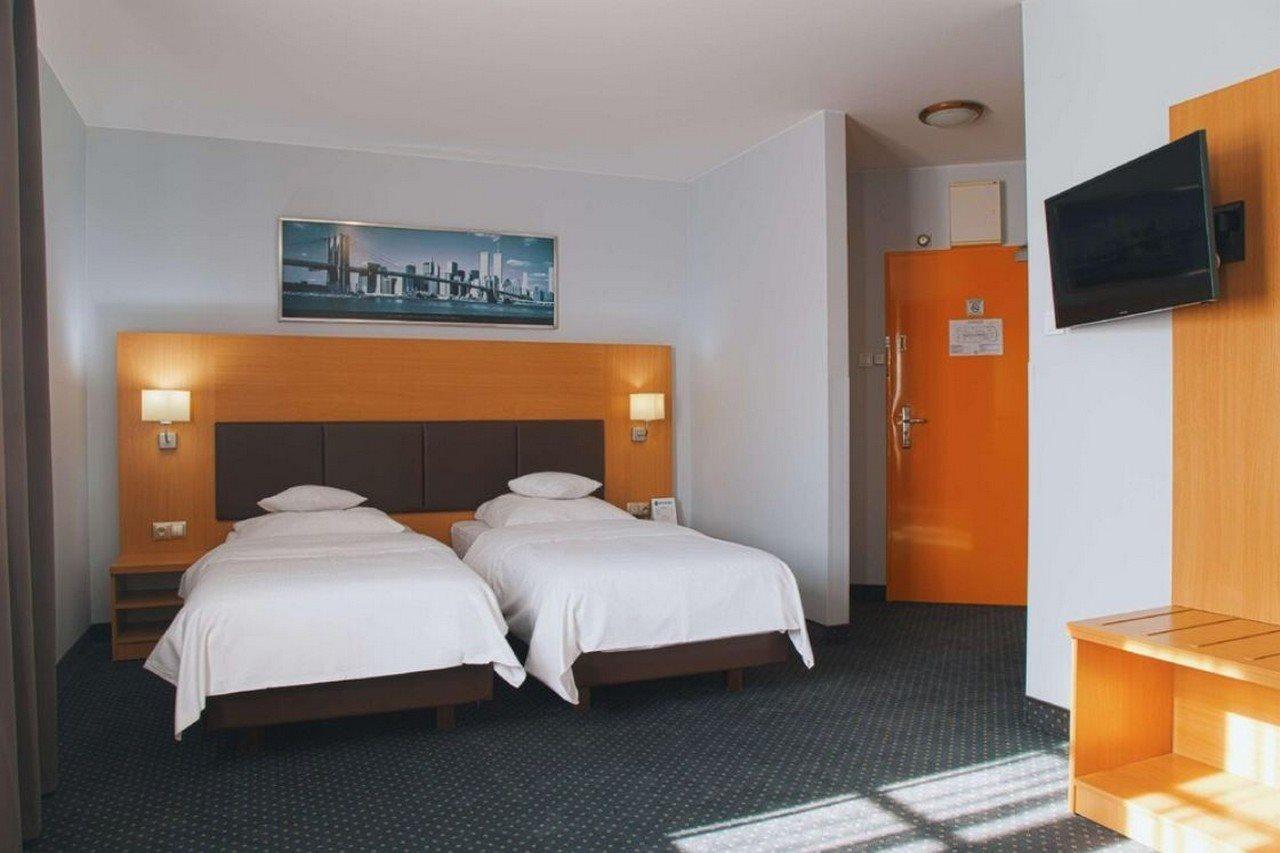 Hotel Poleczki Warsaw Airport Luaran gambar